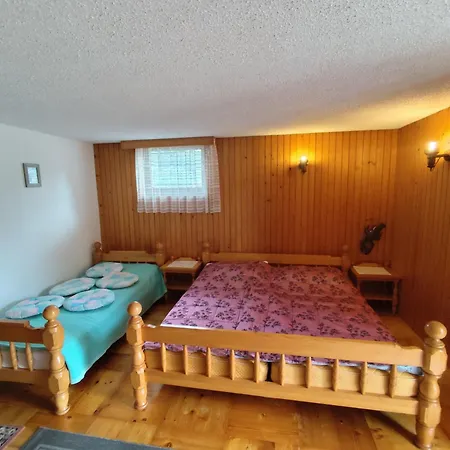 Traditional بليد